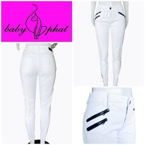 🏖️ Mix & Match 3/$275 🏖️Vintage Baby Phat White Skinny Jeans w/ Zipper Detail
